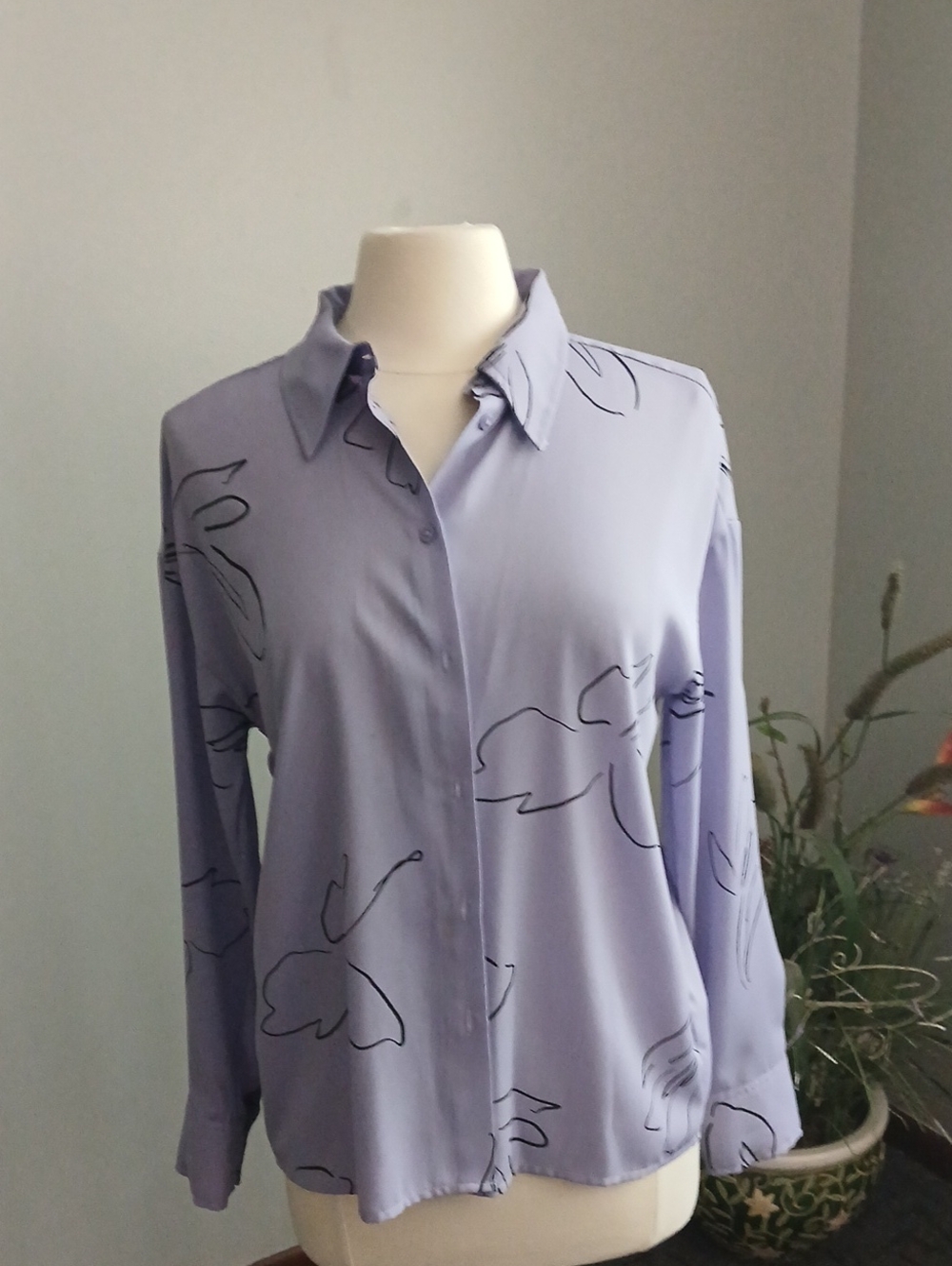 Worthington Lilac Button-Down Shirt with Black Floral Sketch